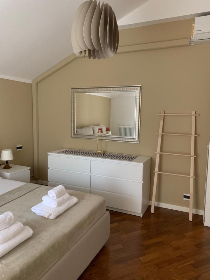 La Rocca Luxury Apartment Парма Екстер'єр фото